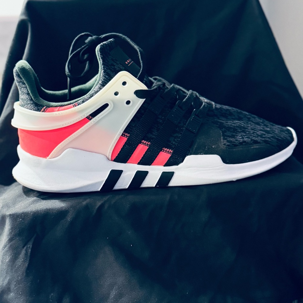 Adidas Men's Black and Pink Sneakers